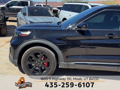 Used 2022 Ford Explorer ST w/ ST Street Pack image 12