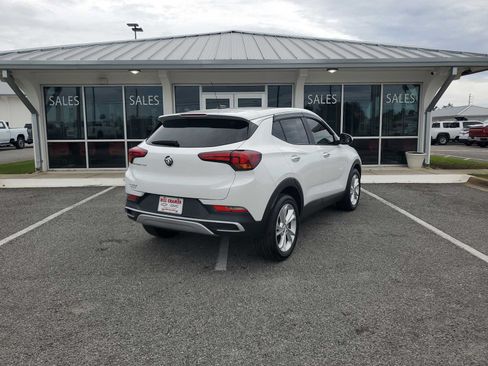Used 2023 Buick Encore GX Preferred w/ Cold Weather Comfort Package FWD image 7