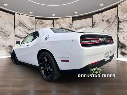 Used 2022 Dodge Challenger GT RWD image 15