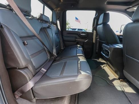 Used 2022 GMC Sierra 3500 Denali w/ Denali Ultimate Package AWD/4WD image 27