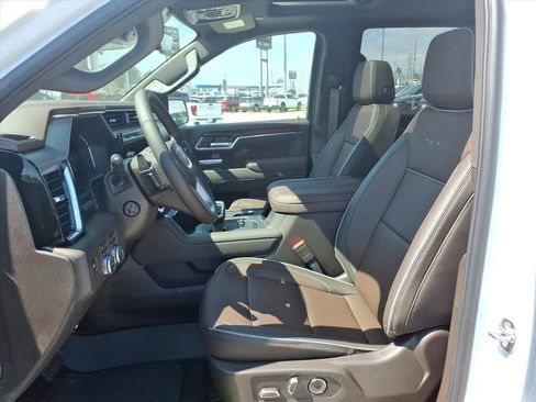 New 2026 GMC Sierra 1500 Denali w/ Denali Reserve Package image 12