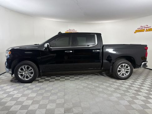Used 2024 Chevrolet Silverado 1500 LTZ RWD image 2