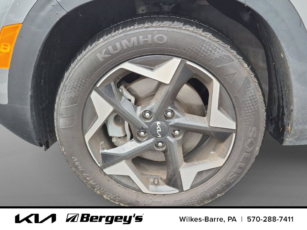 Certified 2024 Kia Seltos EX AWD/4WD image 11