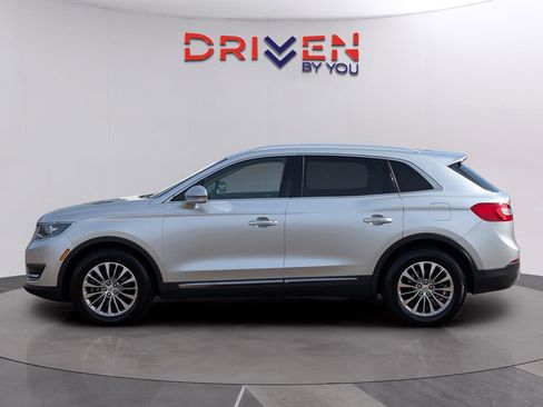 Used 2017 Lincoln MKX Select w/ Select Plus Package image 2