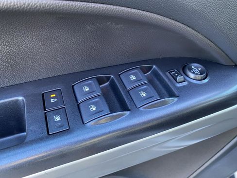 Used 2021 Chevrolet Colorado LT w/ LT Convenience Package image 18