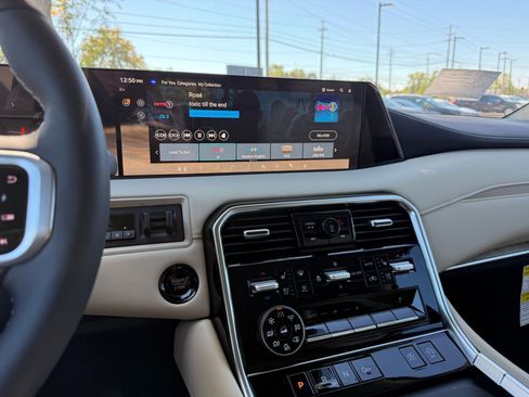 New 2026 Nissan Armada Platinum Reserve image 14