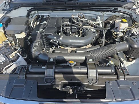 Used 2019 Nissan Frontier SV RWD image 13
