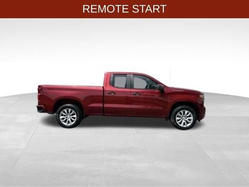 Used 2020 Chevrolet Silverado 1500 Custom w/ Custom Value Package AWD/4WD image 8