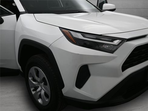 Used 2023 Toyota RAV4 LE image 15