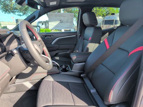 New 2026 Chevrolet Colorado Z71 w/ Technology Package AWD/4WD image 13