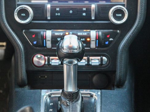 Used 2021 Ford Mustang Premium image 21