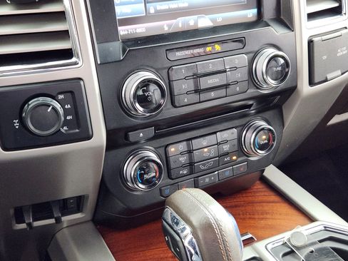 Used 2015 Ford F150 King Ranch w/ Equipment Group 601A Luxury image 24