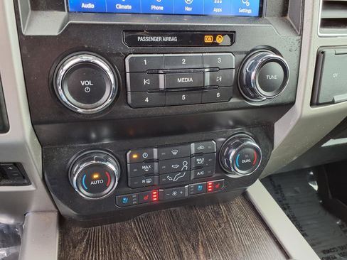 Used 2021 Ford F350 Lariat w/ Lariat Ultimate Package image 19