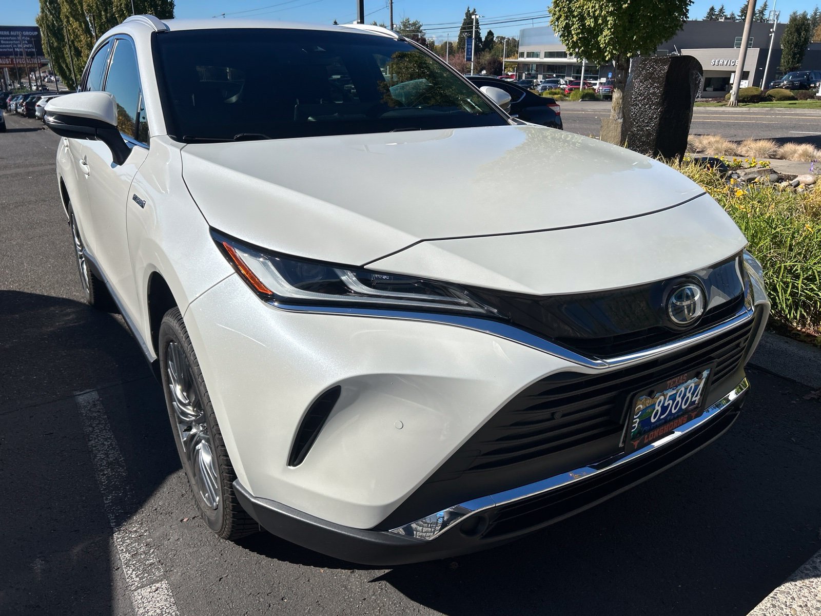 Used 2021 Toyota Venza XLE w/ Softex Package AWD/4WD image 1