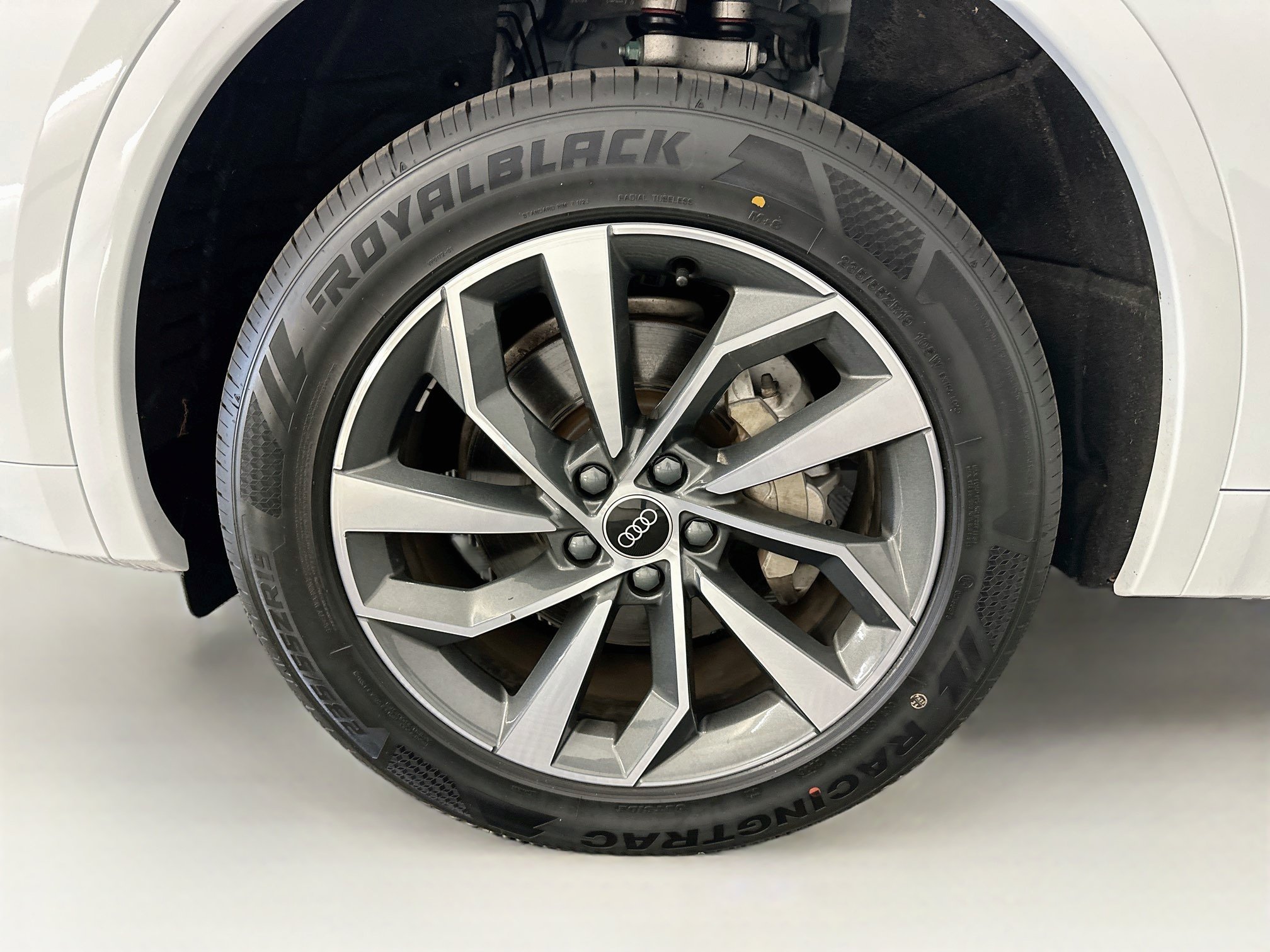 Used 2023 Audi Q5 2.0T Premium Plus w/ Premium Plus Package AWD/4WD image 37