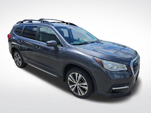 Used 2019 Subaru Ascent Limited w/ Popular Package #3 AWD/4WD image 2