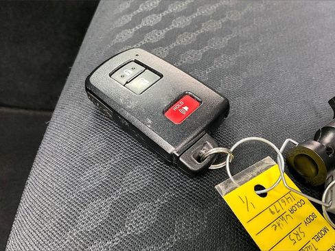 Used 2023 Toyota Tacoma SR5 image 11