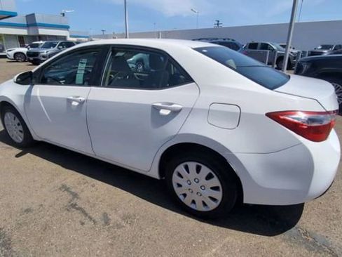 Used 2015 Toyota Corolla LE FWD image 6