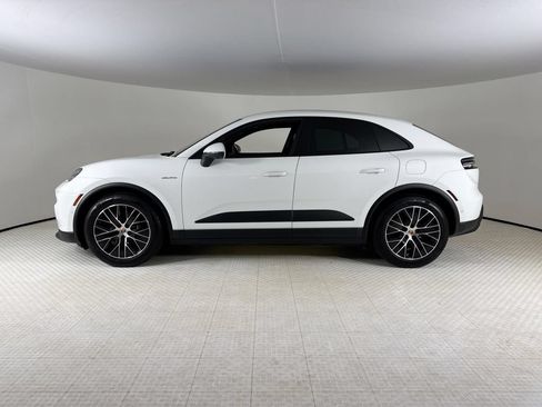 Certified 2025 Porsche Macan Electric RWD image 2