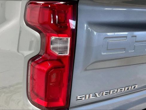 Used 2023 Chevrolet Silverado 1500 RST AWD/4WD image 37