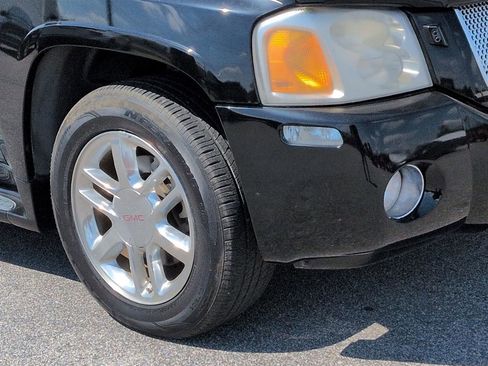 Used 2008 GMC Envoy Denali w/ Sun And 6-Disc Cd Package RWD image 9