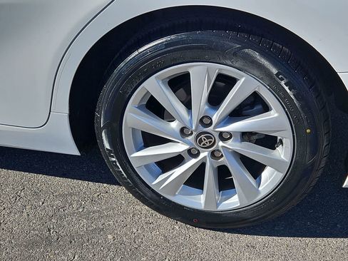 Used 2023 Toyota Camry LE image 14
