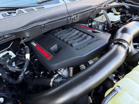 Used 2025 Ford F150 Raptor AWD/4WD image 40