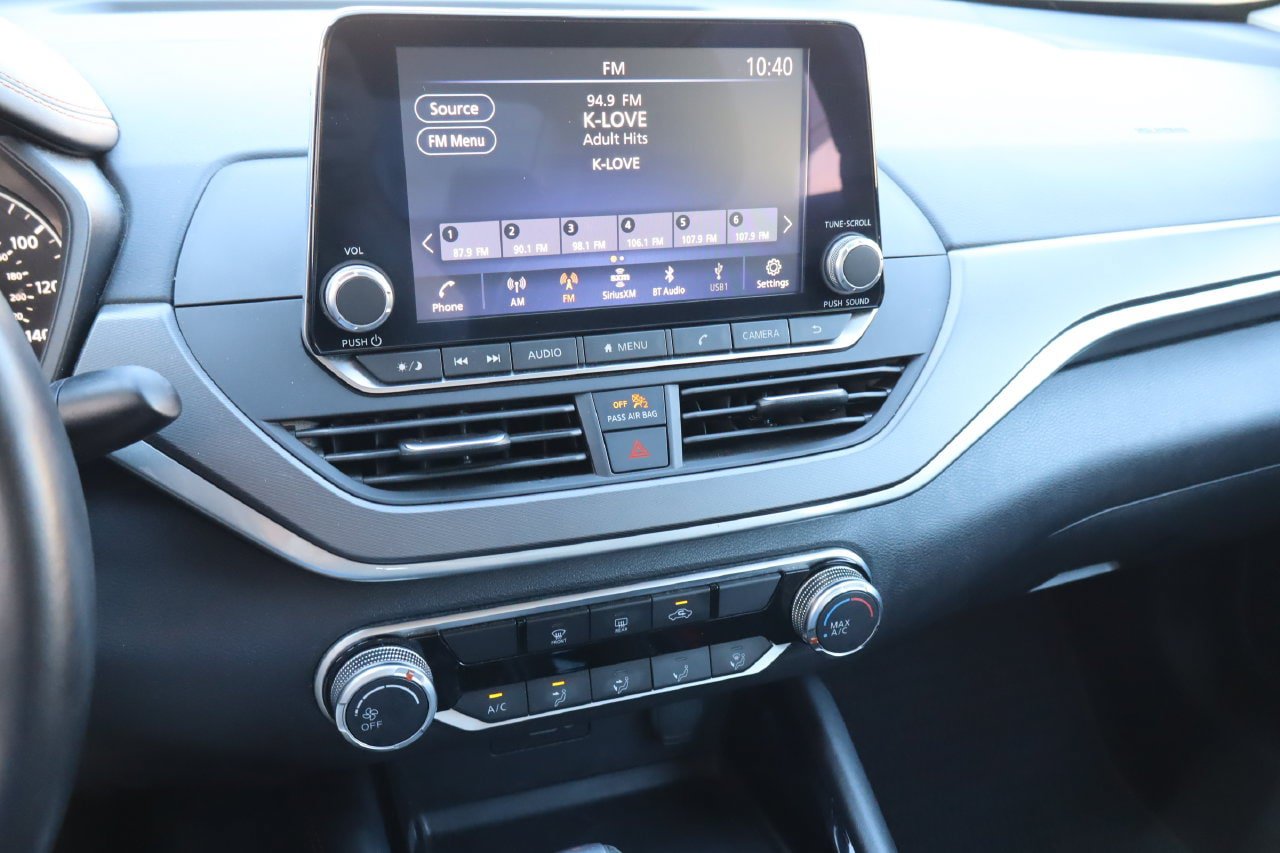Used 2025 Nissan Altima 2.5 SR FWD image 6