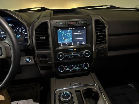 Used 2019 Ford Expedition Max XLT image 34