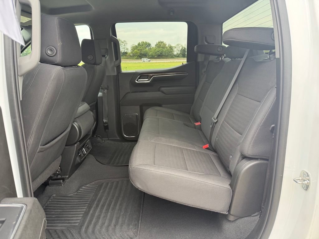 Used 2024 Chevrolet Silverado 1500 LT AWD/4WD image 14
