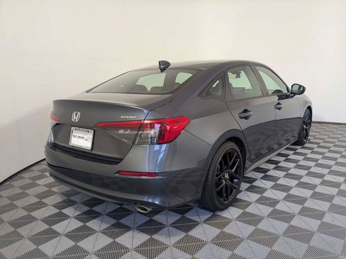 Used 2023 Honda Civic Sport image 5