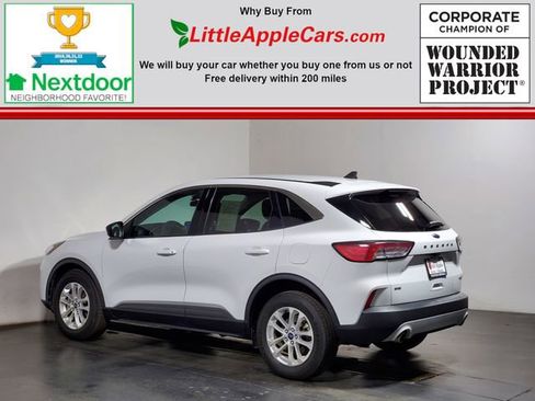 Used 2022 Ford Escape SE image 23