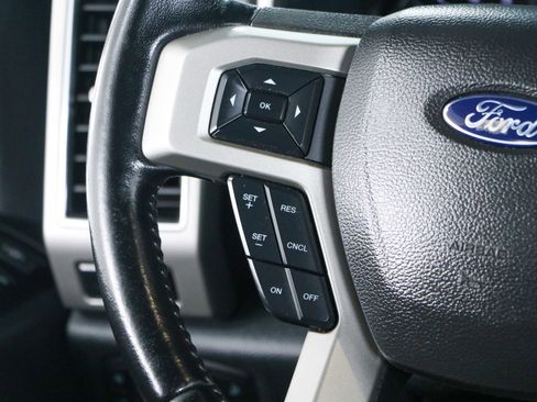 Used 2022 Ford F250 Lariat w/ Black Appearance Package image 14