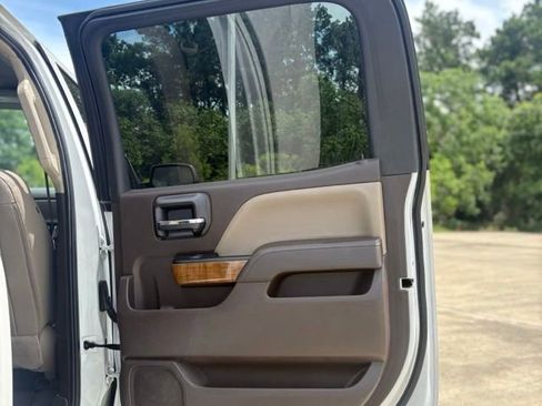 Used 2018 GMC Sierra 1500 SLT AWD/4WD image 16
