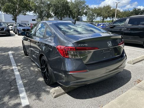 Used 2024 Honda Civic Sport image 6