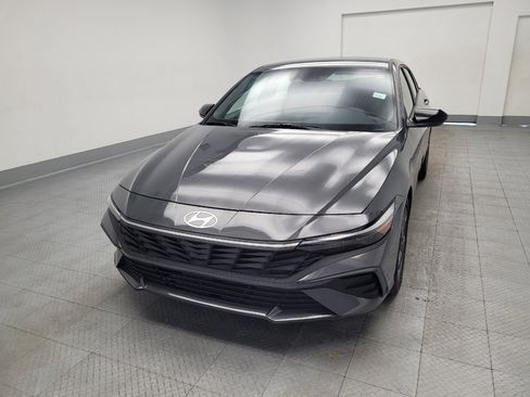Used 2025 Hyundai Elantra Sport FWD image 15