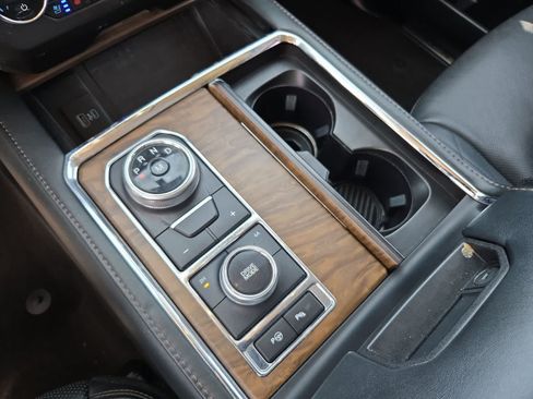 Used 2020 Ford Expedition Platinum AWD/4WD image 32