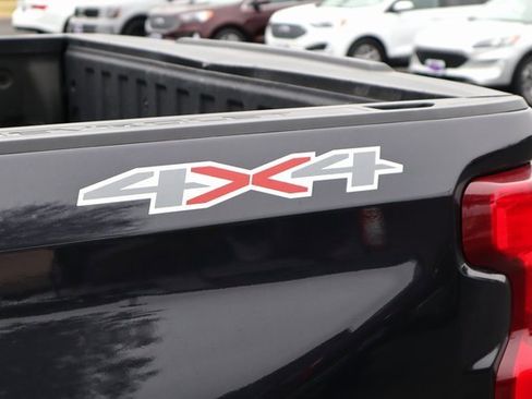 Used 2022 Chevrolet Silverado 1500 RST image 10