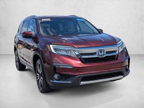 Certified 2022 Honda Pilot Touring image 3