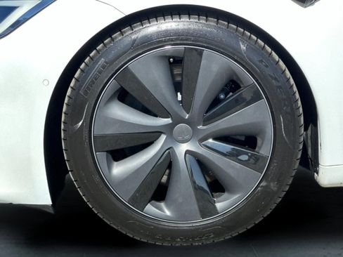 Used 2022 Tesla Model S Plaid AWD/4WD image 24