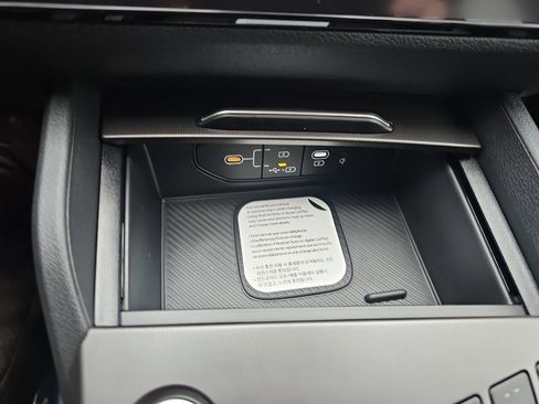 New 2026 Kia Niro EX image 17