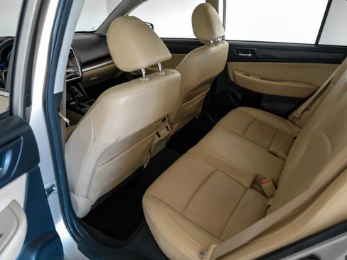 Used 2019 Subaru Outback 2.5i Limited w/ Popular Package #2 image 35