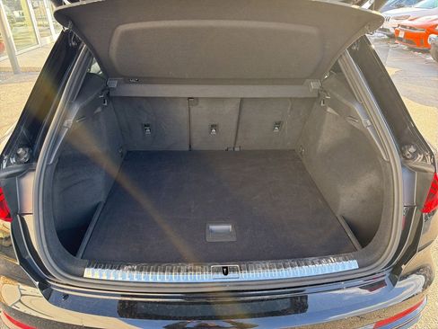 Used 2021 Audi Q3 2.0T Premium Plus w/ Premium Plus Package image 16