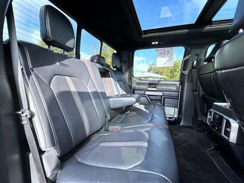 Used 2022 Ford F250 Platinum w/ FX4 Off-Road Package image 18
