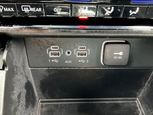 Used 2023 Jeep Grand Cherokee Limited image 21