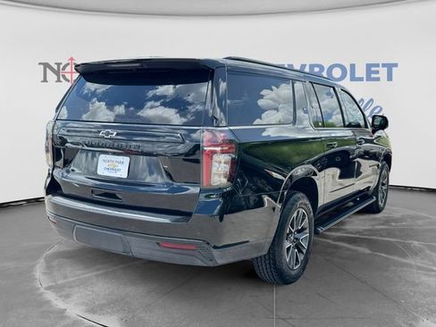 Certified 2023 Chevrolet Suburban Z71 w/ Luxury Package AWD/4WD image 5
