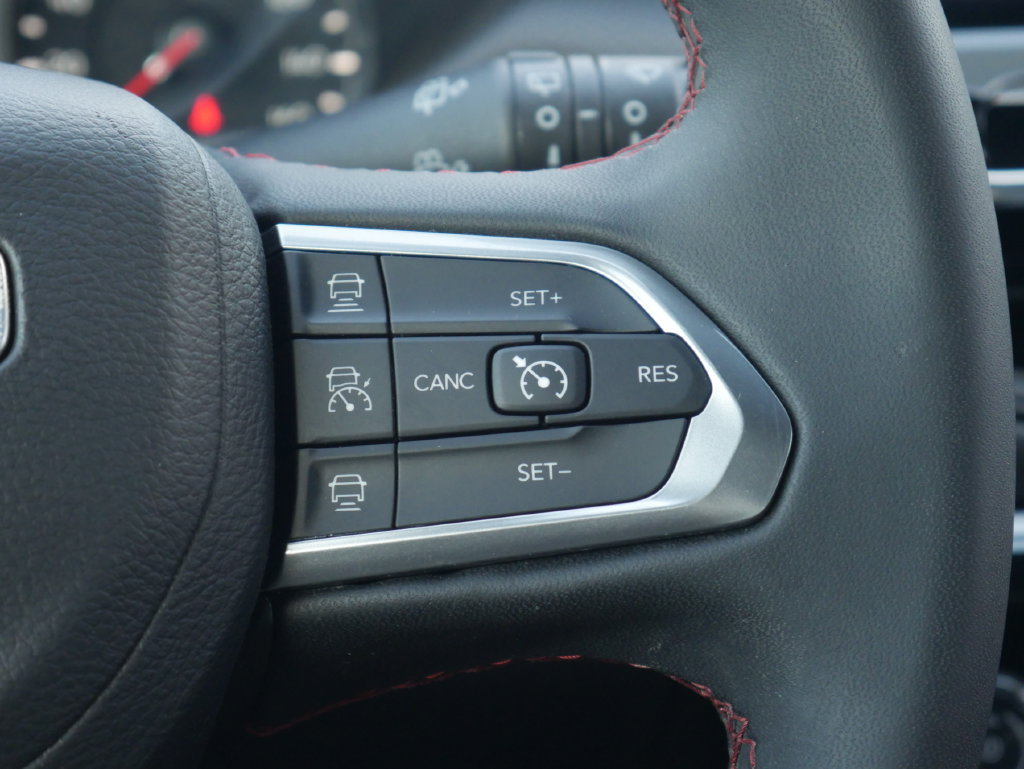 Used 2024 Jeep Compass Trailhawk AWD/4WD image 10