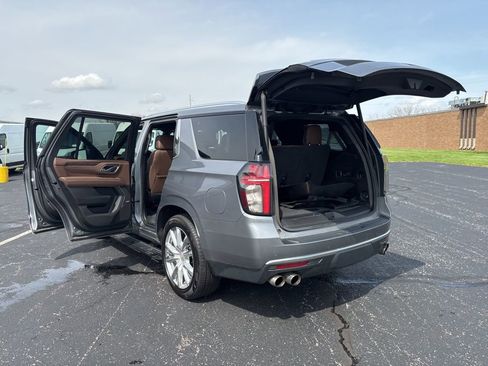 Used 2022 Chevrolet Tahoe High Country AWD/4WD image 15