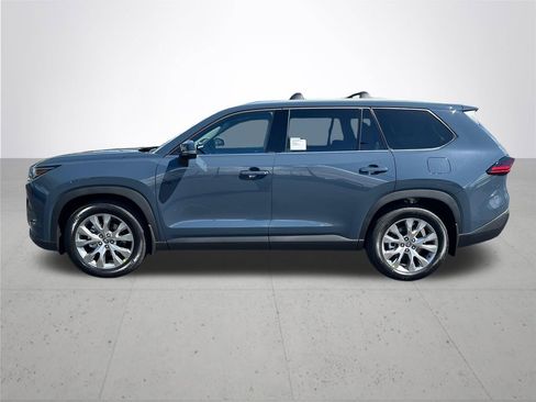 New 2026 Toyota Grand Highlander AWD image 10