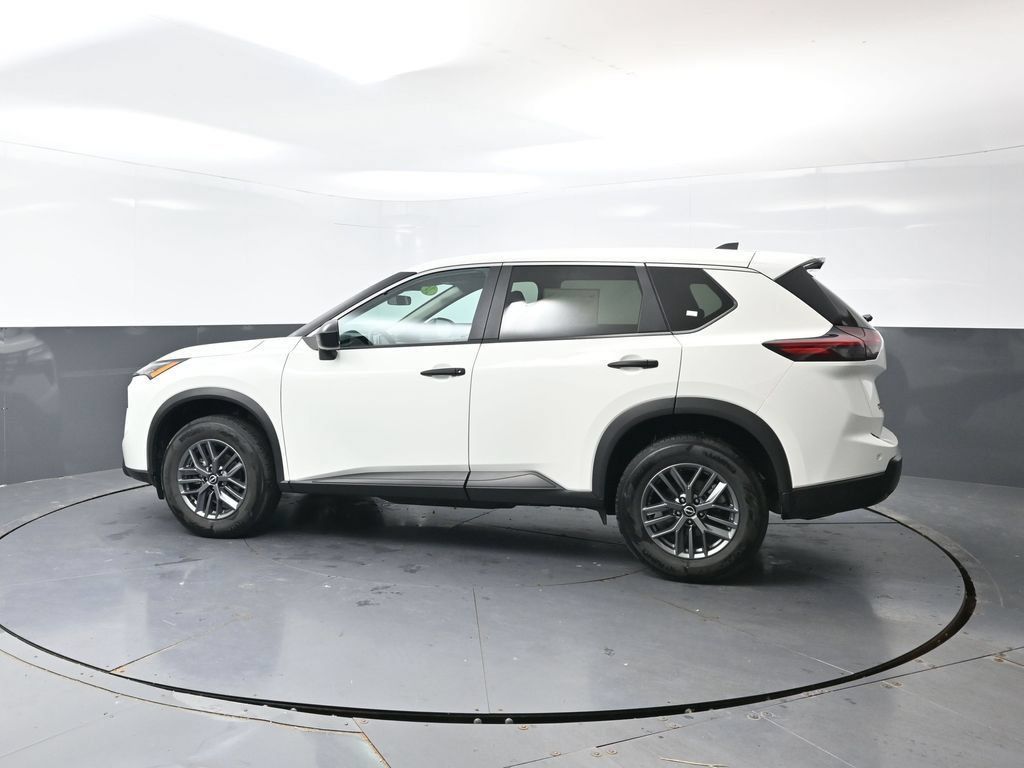 Used 2024 Nissan Rogue S FWD image 10
